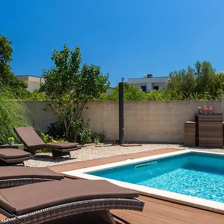 Vila Elssa By Guide