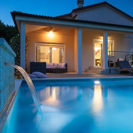 Vila Elssa By Guide *